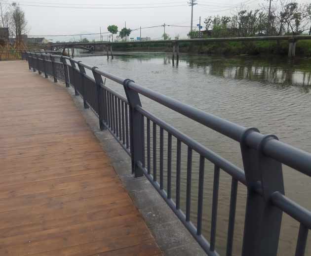 广州桥梁人行道护栏河涌防护栏杆河道栅栏安装