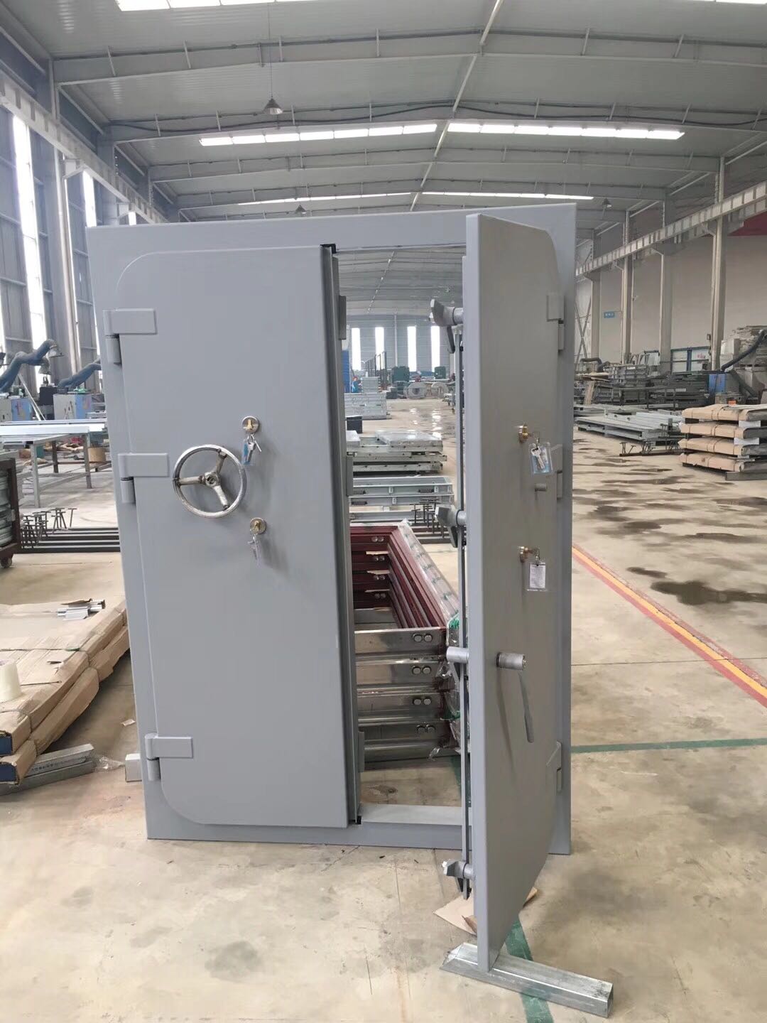 山东烟台厂房部队钢结构密闭门