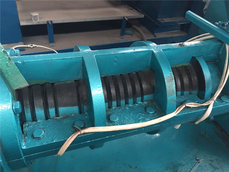 榨油机机械厂榨油机100小型榨油机怎么样