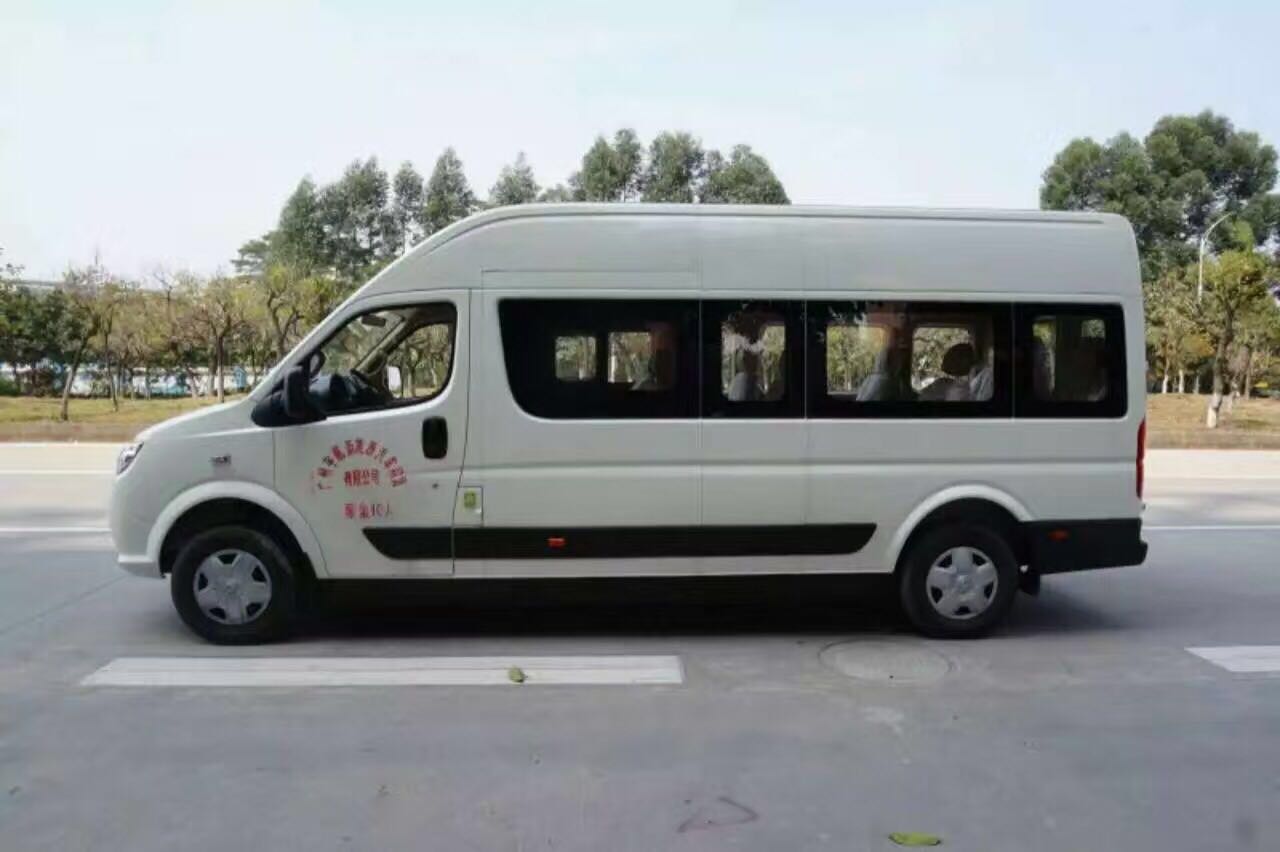 新能源面包车十四座客车不限行出租