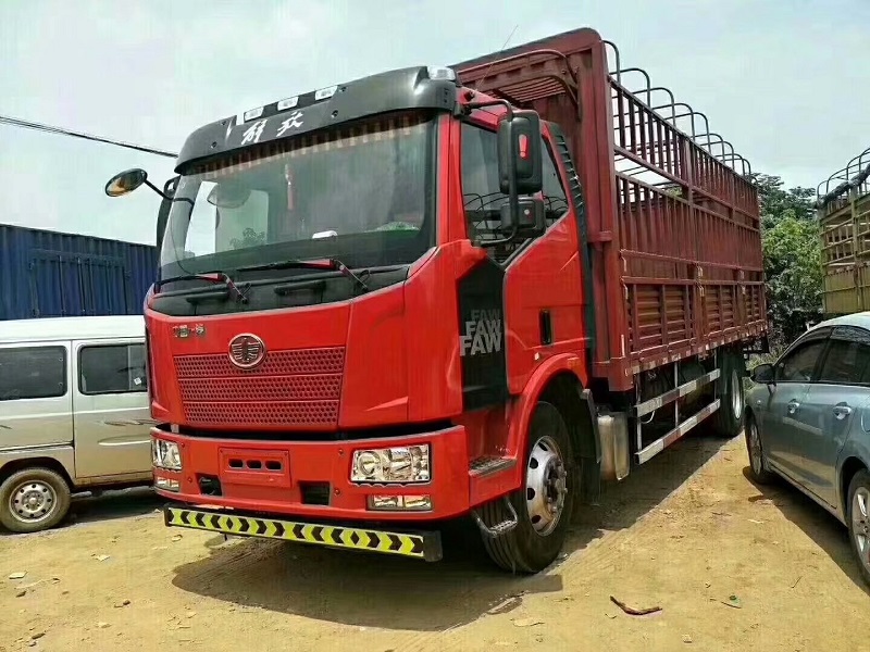 国5解放j6p,7.2米单桥货车