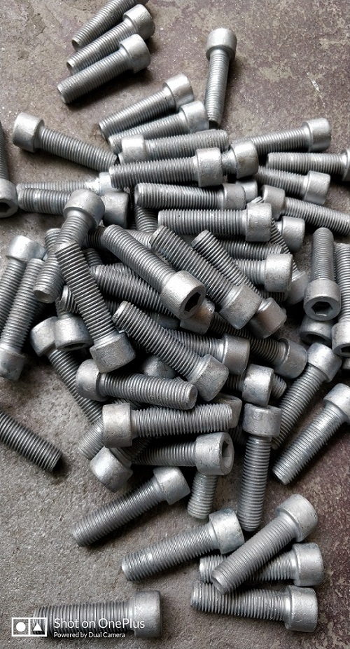 88热浸锌内六角螺栓88热镀锌内六角螺栓热镀锌
