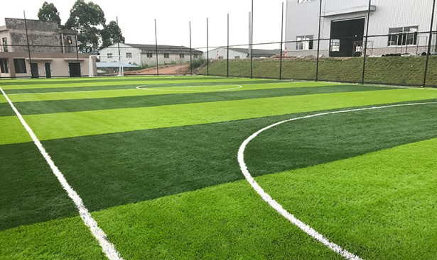 人造草苹沈阳球场草坪人造阻燃草坪直销厂家