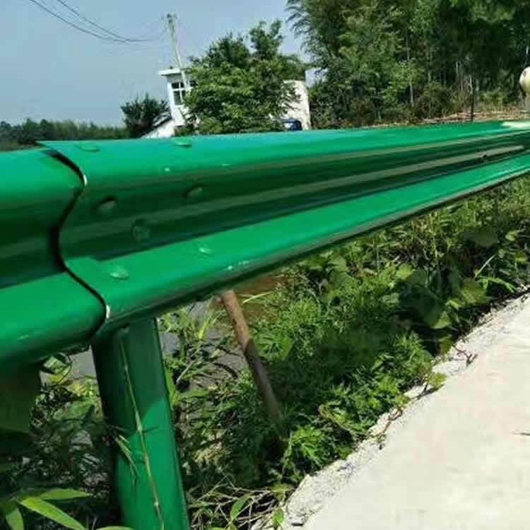 波形护栏,高速护栏厂家直销