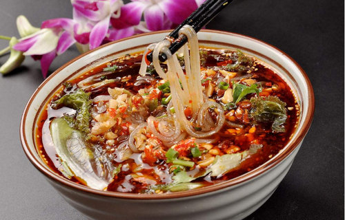 酸辣粉,骨汤酸辣粉,红油酸辣粉,肉丝酸辣粉,原味酸辣粉,三鲜酸辣粉等