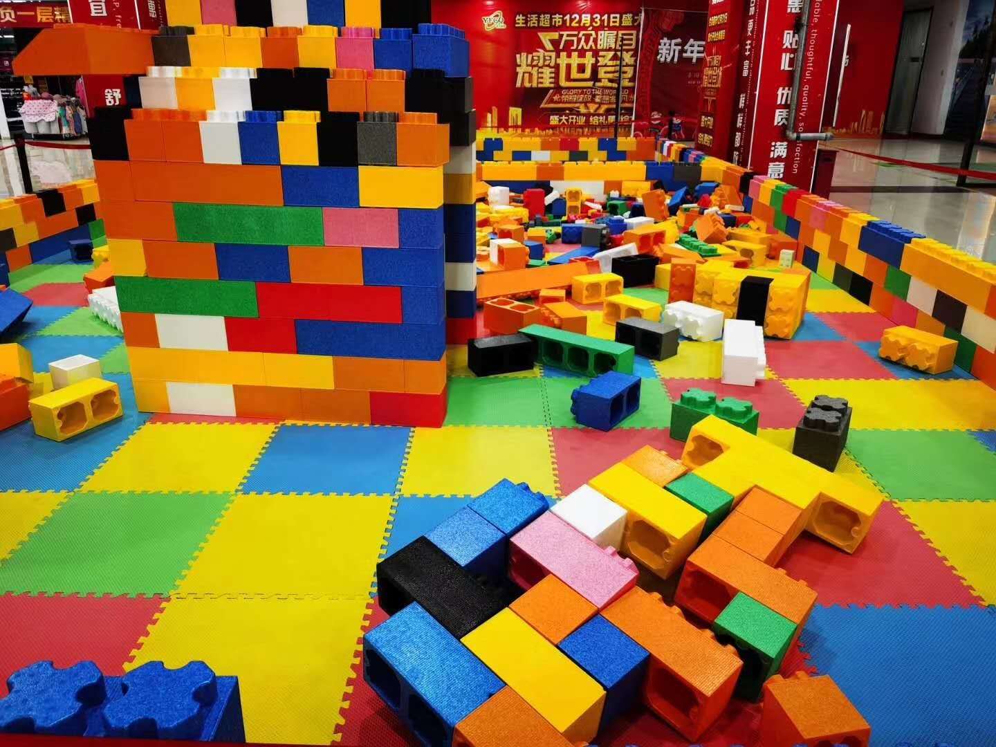 巨型积木乐园出售积木王国厂家目前大量现货出租