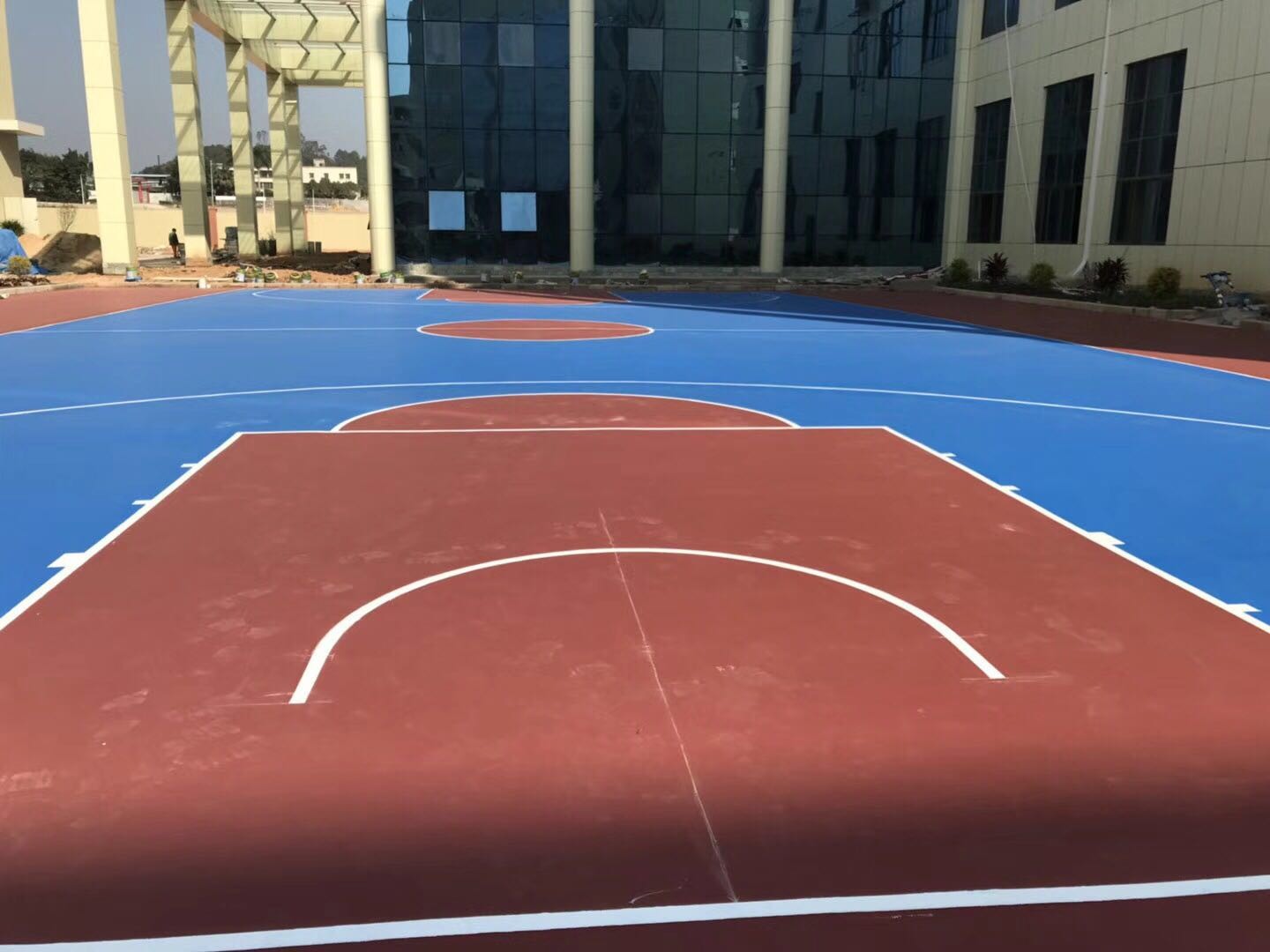 篮球场面层材料生产厂家硅pu篮球场工程施工