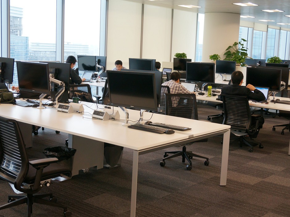 东莞黄江写字楼装修-厚街办公室地板装修