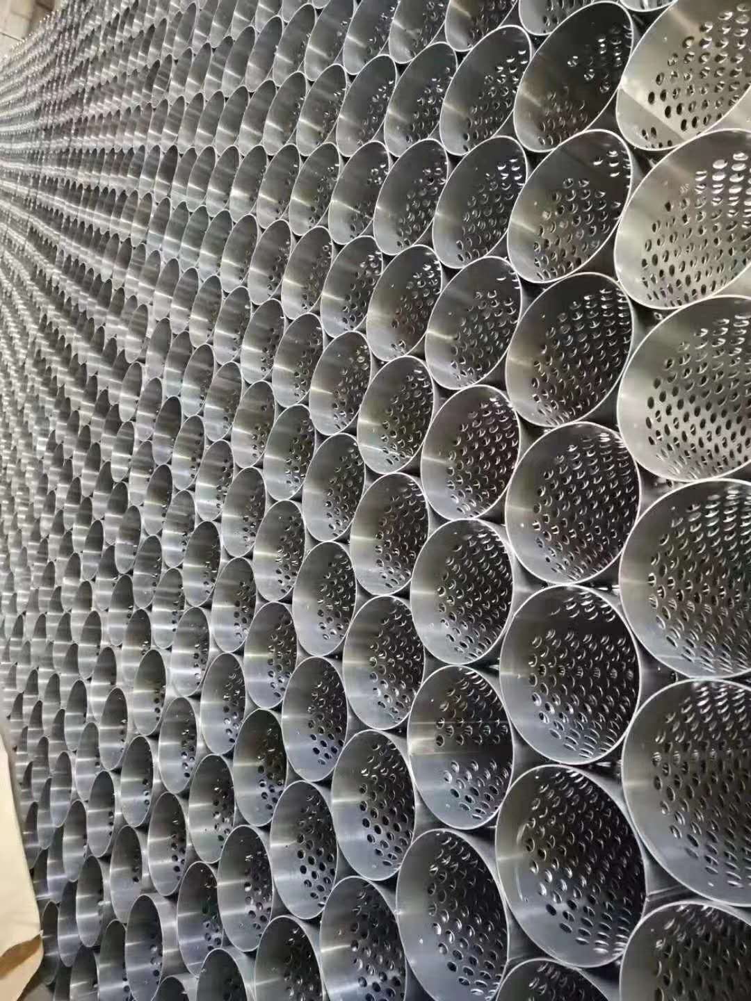 厂家直销冲孔网板镀锌卷网批发零售各种规格冲孔网