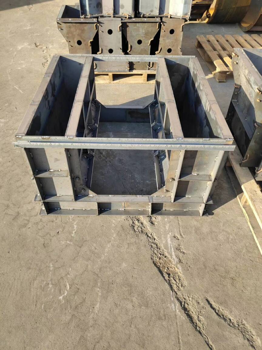 洋县铁路水渠混凝土预制边沟钢模具生产商京伟