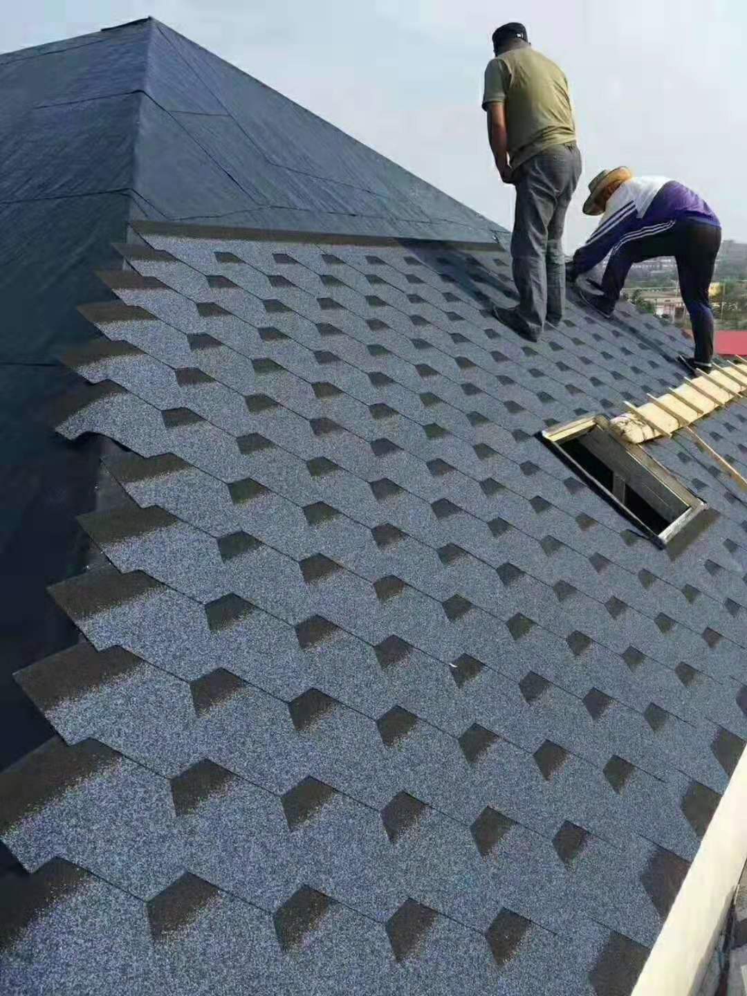 青海沥青瓦油毡瓦厂家自粘玻纤瓦房顶草皮瓦沙皮瓦仿古