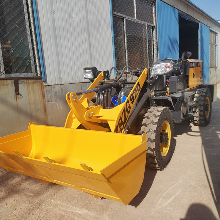 室内养殖厂清圈用的小铲车,小型装载机