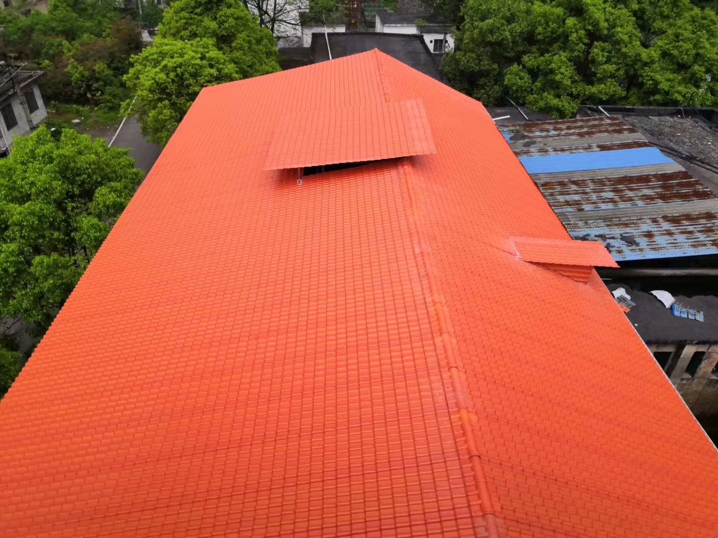 树脂瓦屋面瓦虹鑫厂家,直销价格实惠