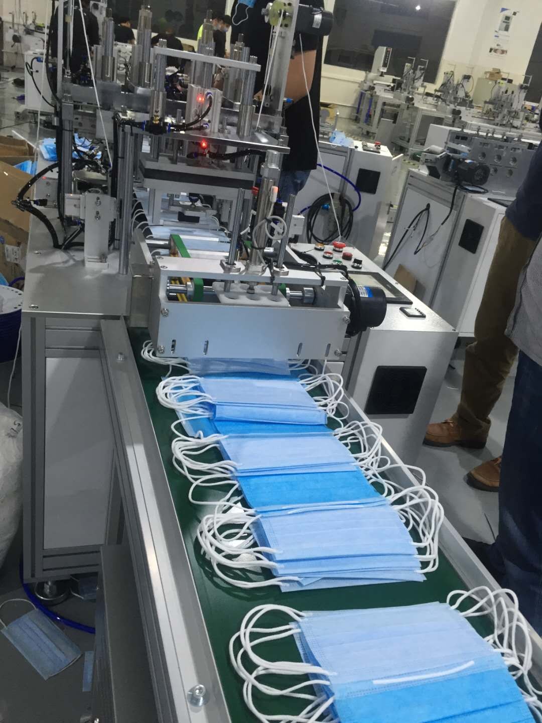 一次性口罩机,一次性无纺布口罩机,一拖一口罩机厂家