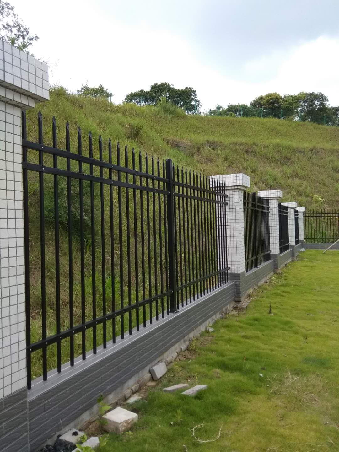 广东广州铁艺护栏生产厂家住宅小区围栏网公园锌钢栅栏