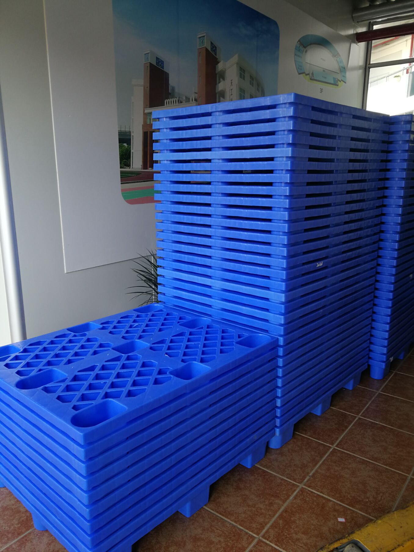 泉州塑料托盘吹塑托盘钢制托盘,承重,用户久盛