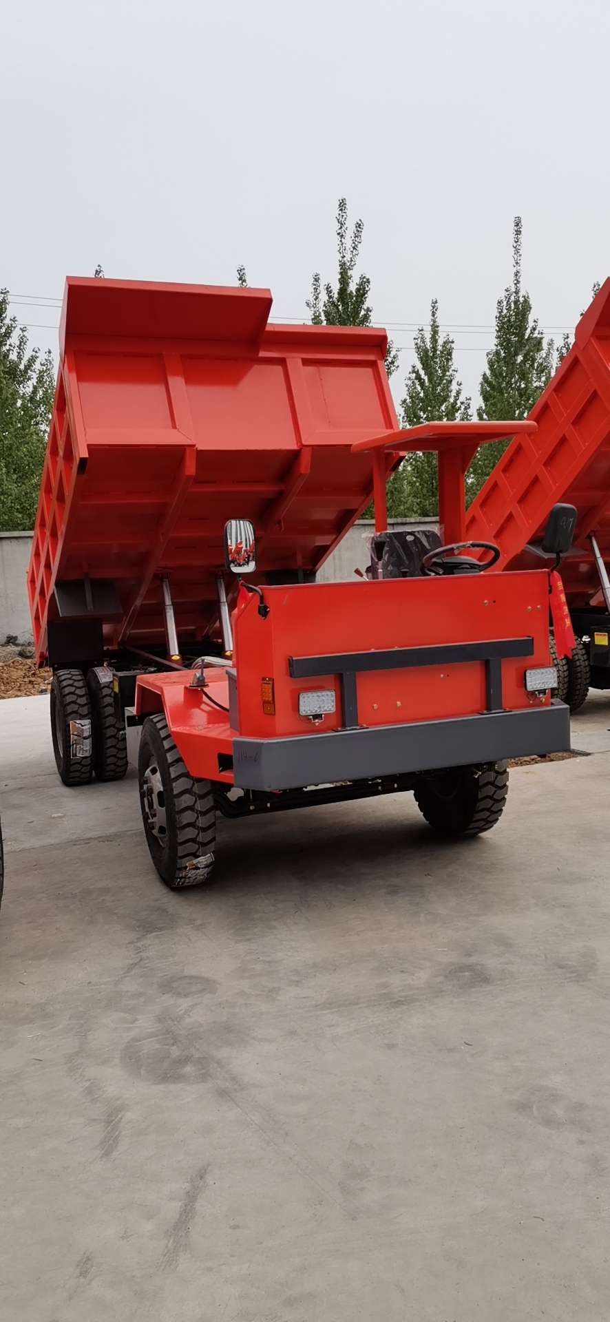 矿山小型4吨窄体1.3宽矿洞运输车,矿洞出渣车