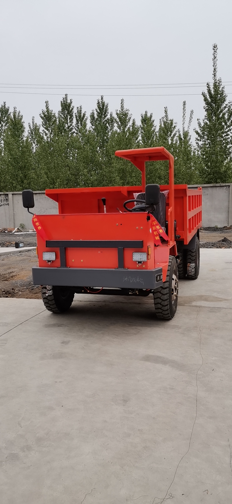 矿区微型矿石矿洞转运车,2吨窄体低矮型隧道运输车