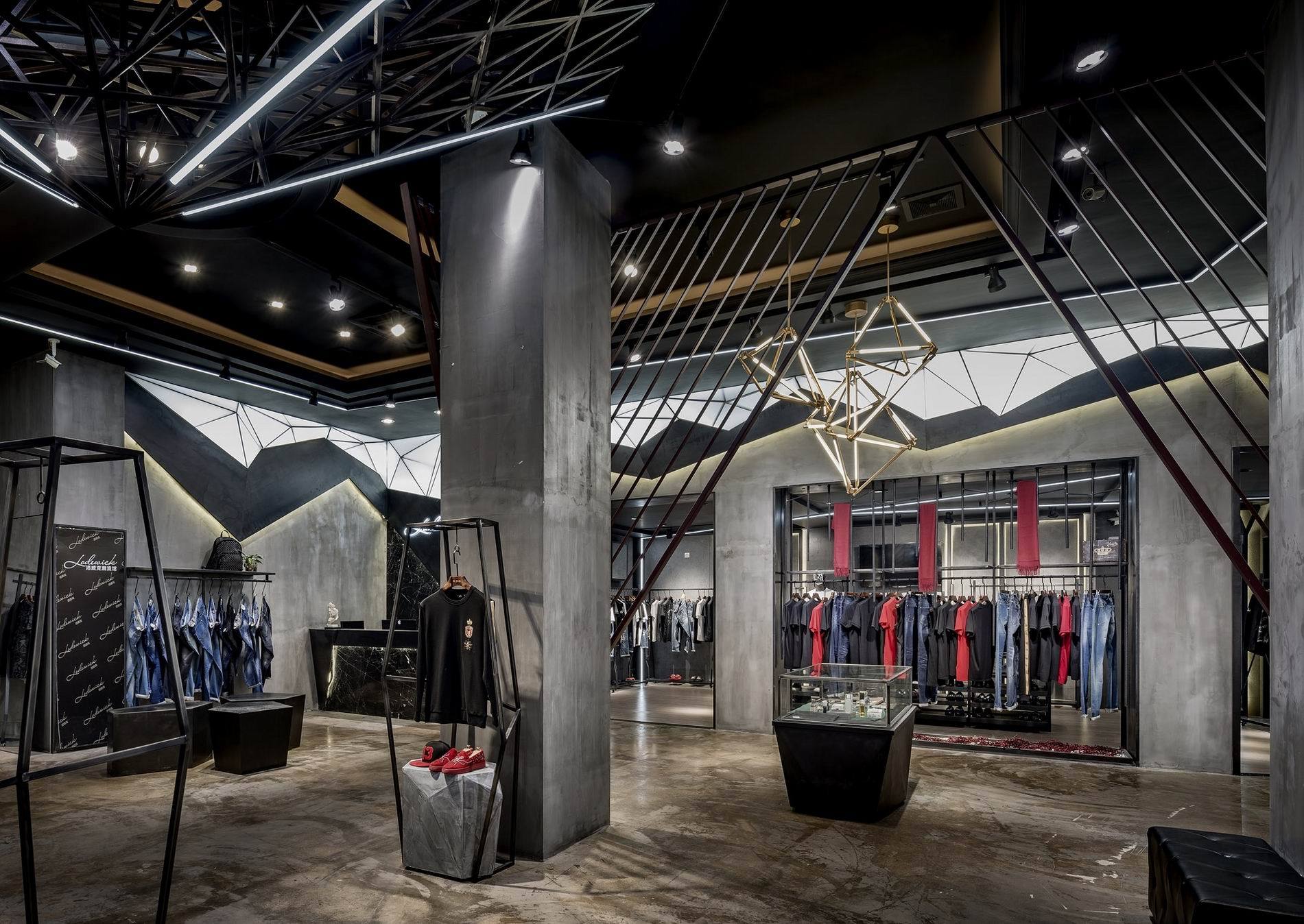 郑州服装店装修公司-要展示出不一样的服装店设计