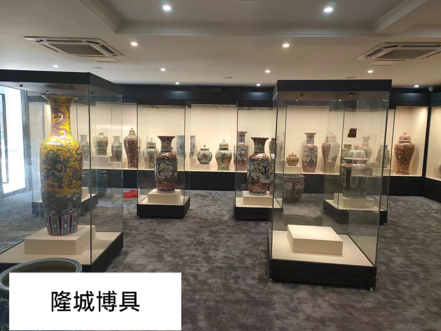 福州設計制作博物館內嵌式展示柜，福州精良度高，設計性能穩定持久
