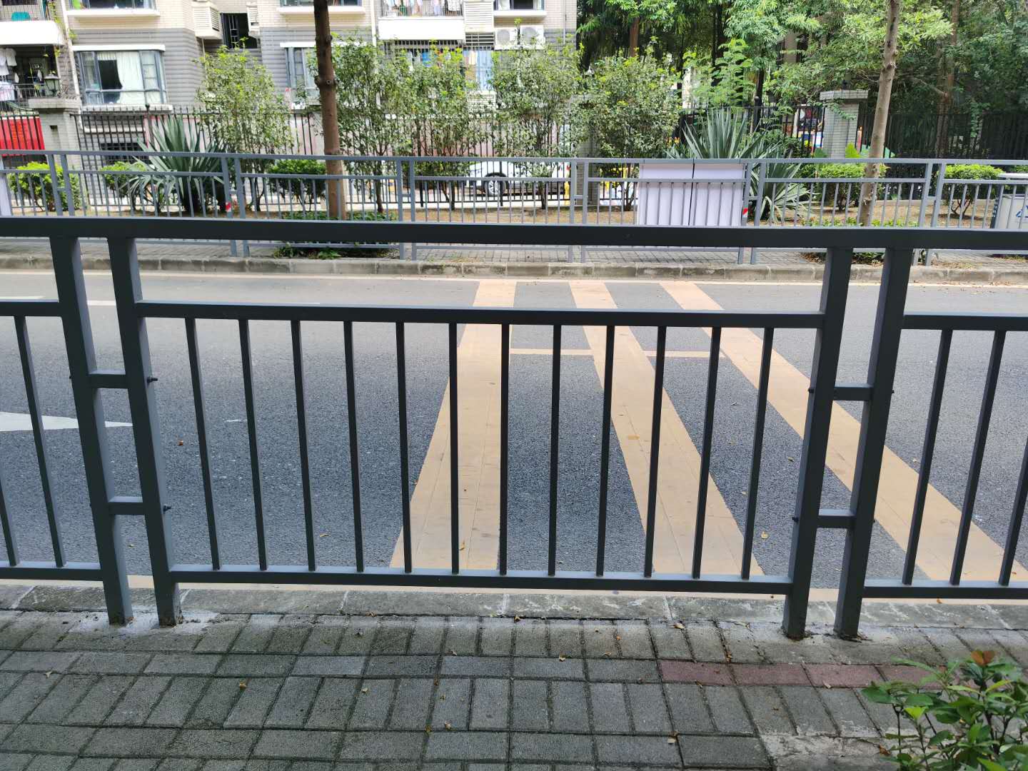 广州回字护栏市政道路护栏带广式式道路隔离栏杆