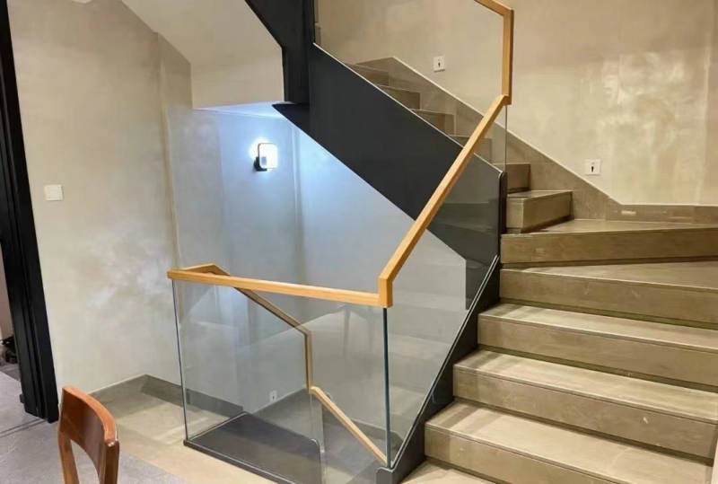 深圳鐵藝樓梯設計定制，健康環保舒适
