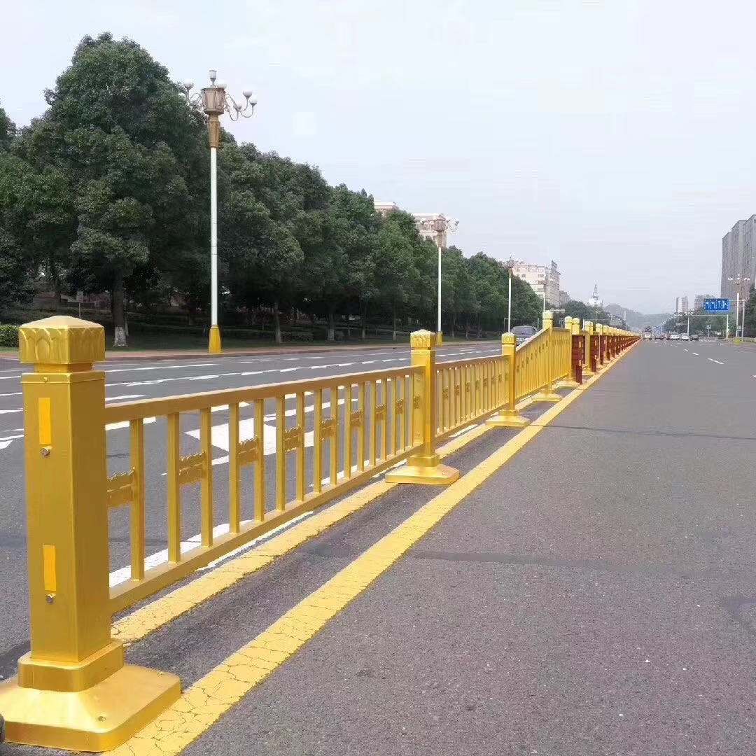 黄金护栏.jpg