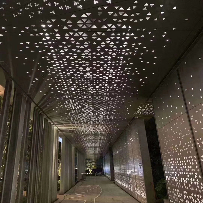 酒店大堂铝板吊顶