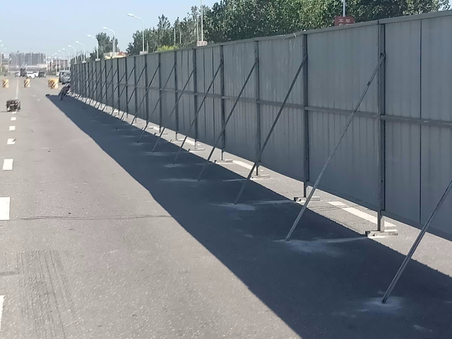 河北省唐山市安装围挡板,彩钢板围墙,铁皮彩钢围挡定制中心