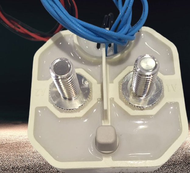 黑色灌封胶材料 千京.png