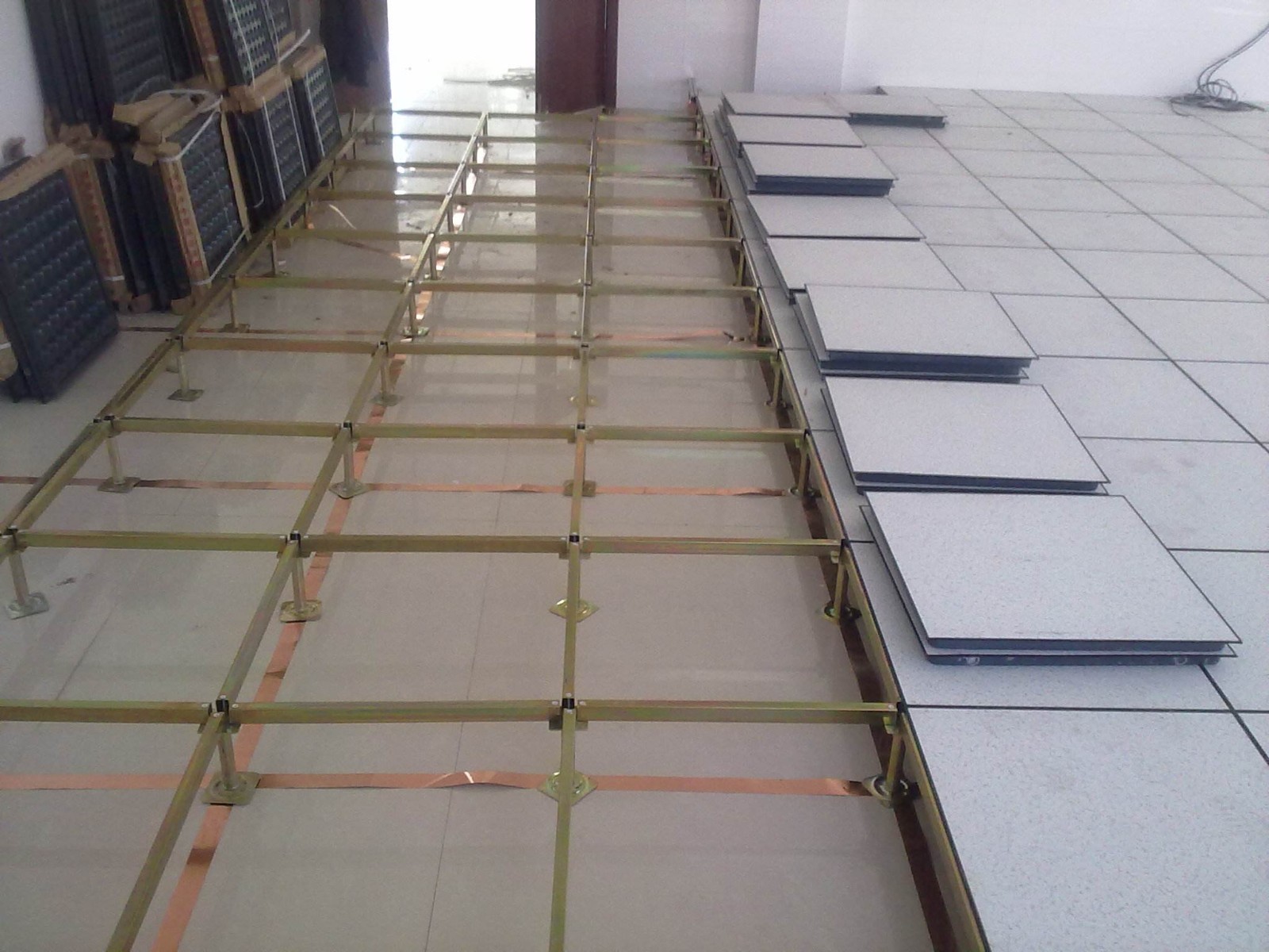 滄州三防防靜電地板，承載性能好，品質保證